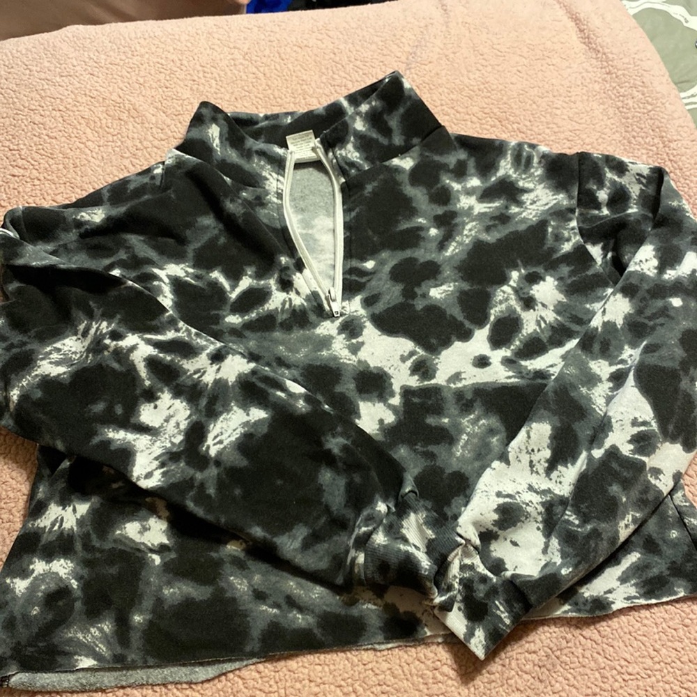 crop half zip up